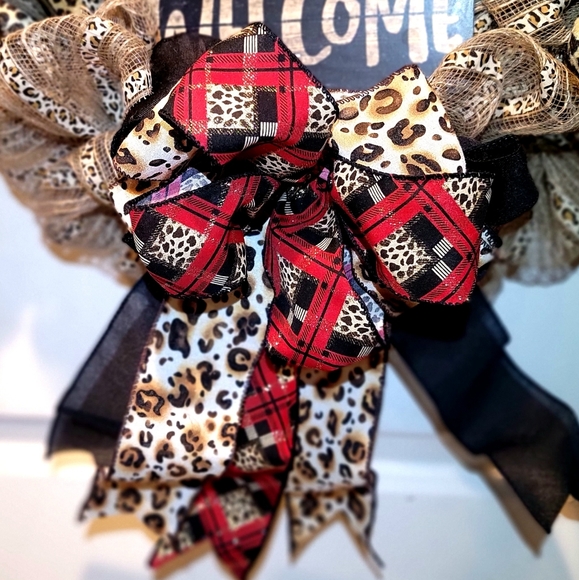 Christmas Winter Gnome Wreath Cheetah Leopard Print Deco Mesh Bow - Picture 6 of 7